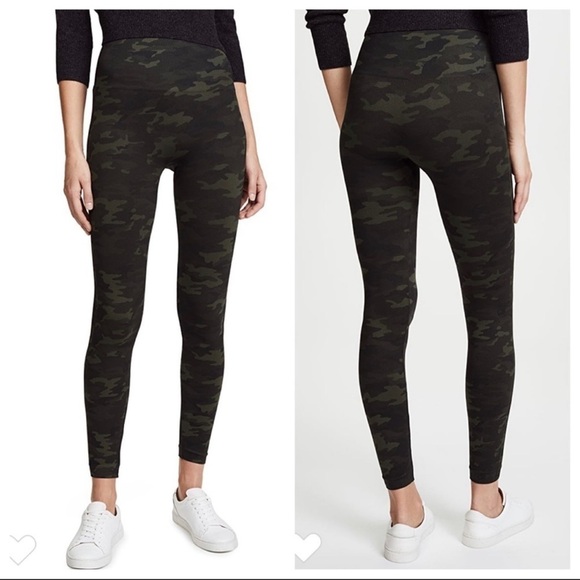 SPANX Look At Me Now Green Camo Seamless Legging Tight - Small - Picture 1 of 11